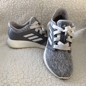 Women’s Adidas Edge Lux Sneakers 🤍🖤